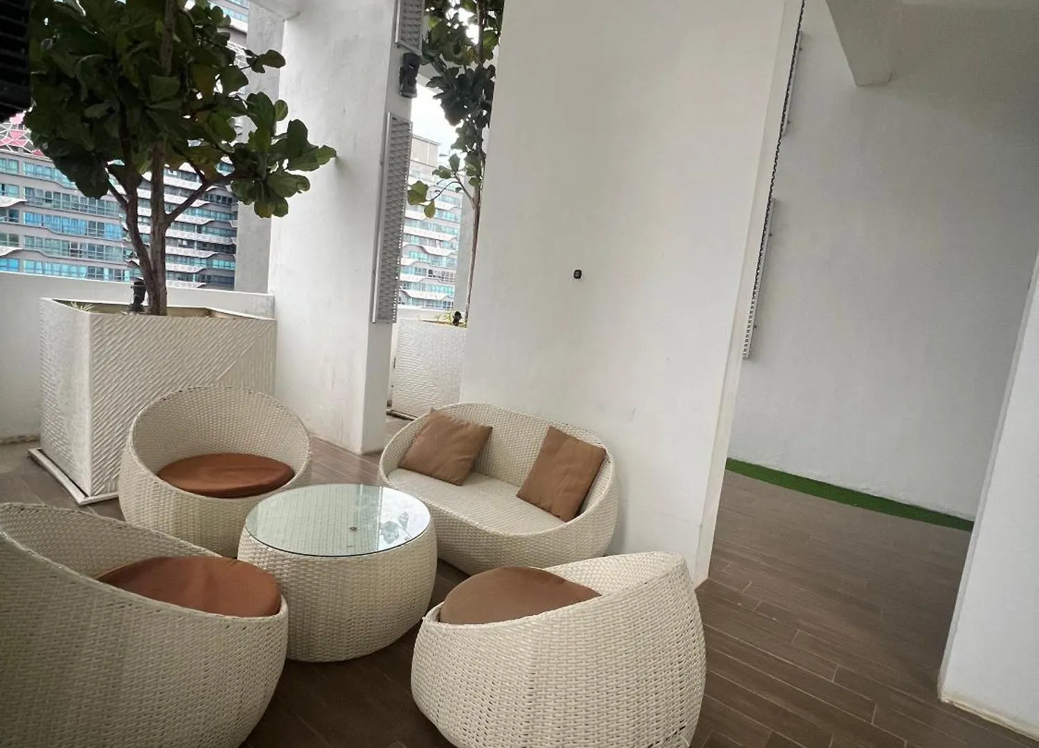 Rosewood Suites At Reizz Residence Kuala Lumpur Apartment