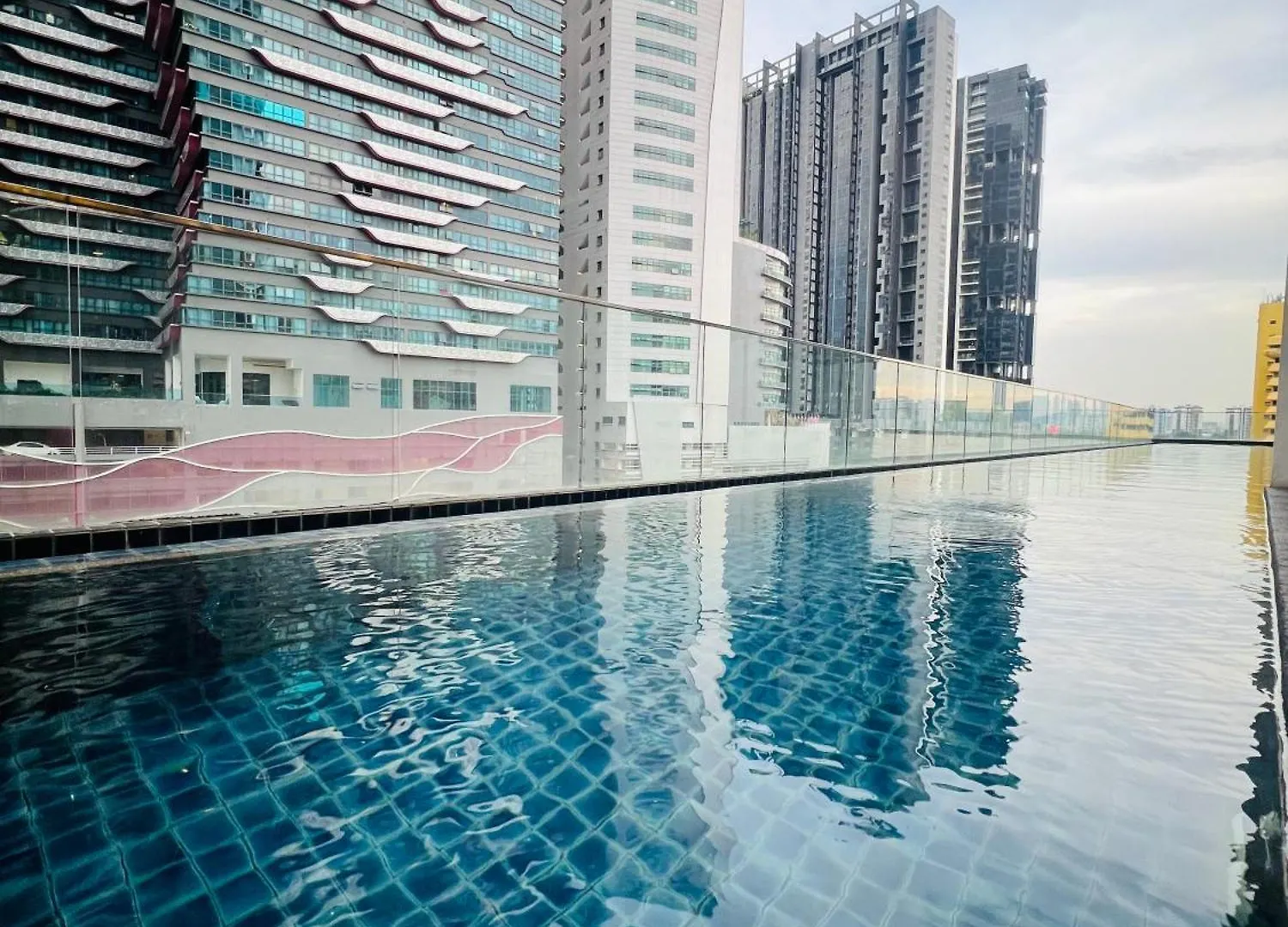 Apartment Rosewood Suites At Reizz Residence Kuala Lumpur Malaysia